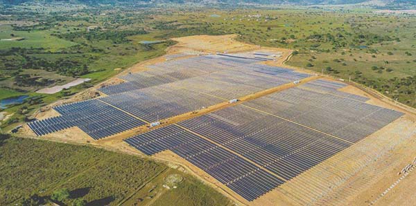 大型地面光伏发电站